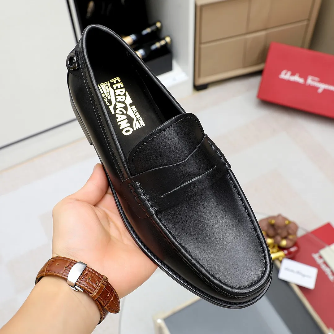 Men's shoes💰420 🔥Ferragamo's new men's casual slip-on shoes🇨🇳Official website original 1:1 mold, original quality💯Fine workmanship, high-end luxury☘The upper is made of imported Italian mercerized cow suede🌴🐑leather lining🍓Rubber wear-resistant and non-slip outsole, breathable and comfortable to wear🍍The first choice for high-end men, black, size 38-45...